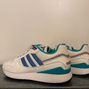 ADIDAS ULTRA TECH